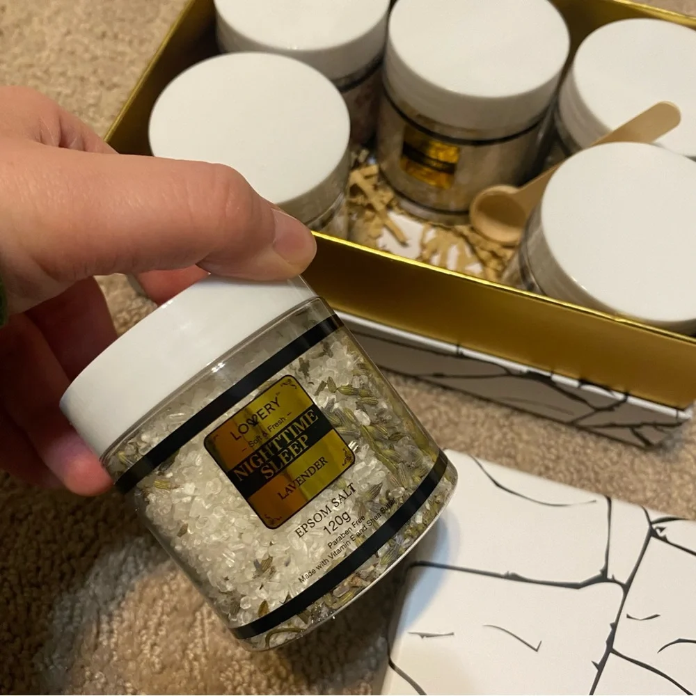 New {LOVERY} Epsom Salts Gift Set, 6 Scented Relaxing Spa Bath Soaks